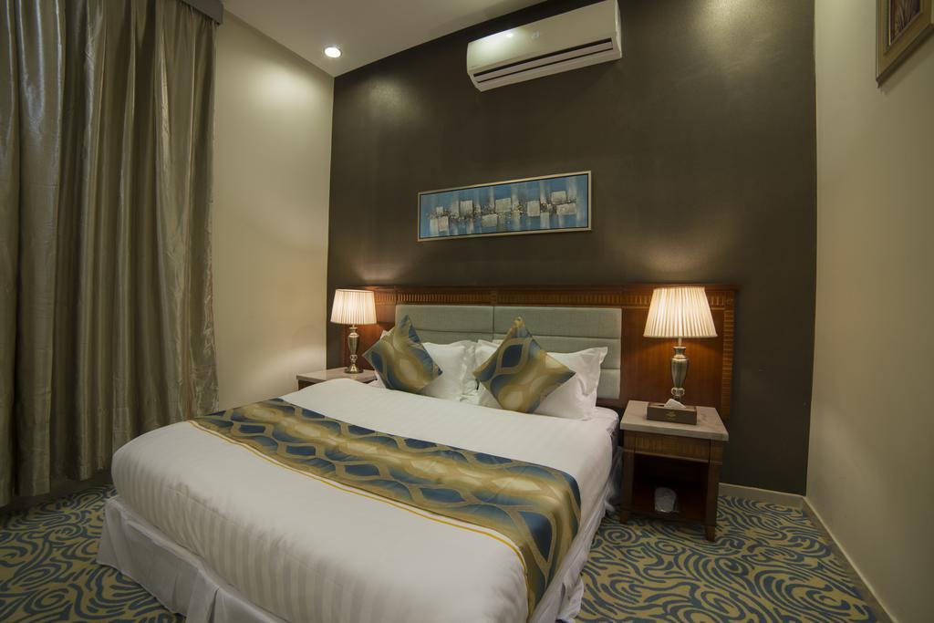 Kyan Al Yarmouk Suites Riaad Buitenkant foto