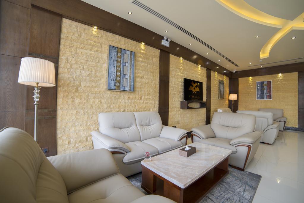Kyan Al Yarmouk Suites Riaad Buitenkant foto